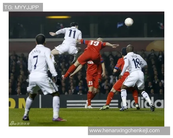 全球足球巨星风采盘点 十大传奇球员精彩瞬间剪辑