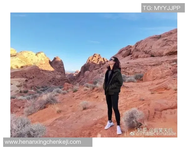 Jennie与足球球星的浪漫邂逅:从舞台到绿茵场的跨界之旅 Jennie与足球球星的浪漫邂逅:从舞台到绿茵场的跨界之旅