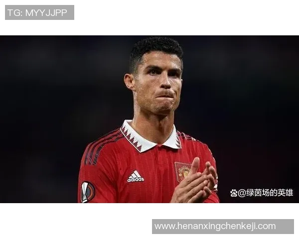 巴拿马足球巨星闪耀赛场引领球队奋勇拼搏书写传奇篇章